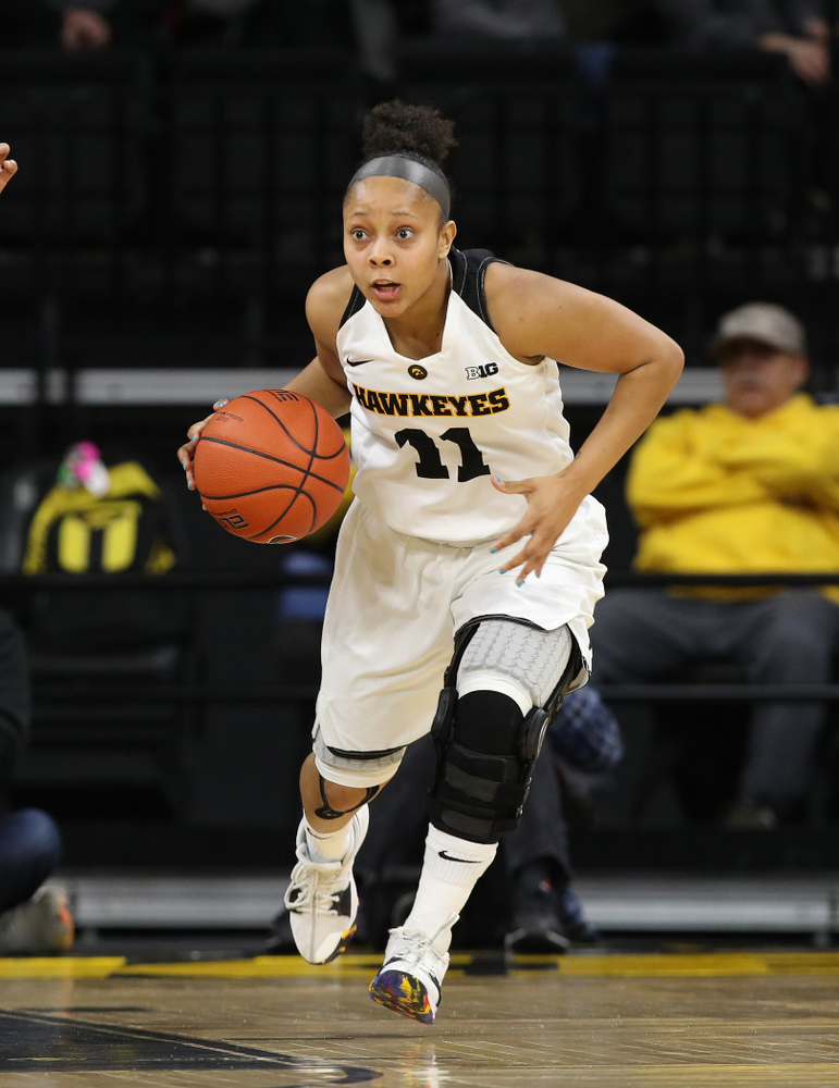Iowa Hawkeyes guard Tania Davis (11) against the Rutgers Scarlet Knights Wednesday, January 23, 2019 at Carver-Hawkeye Arena. (Brian Ray/hawkeyesports.com)