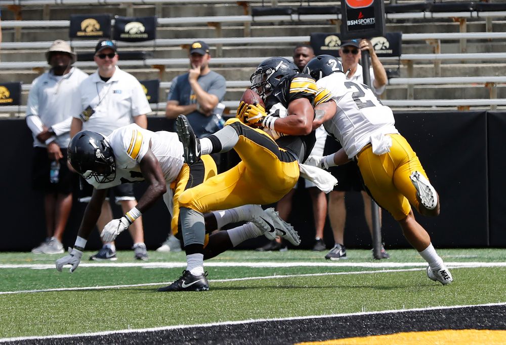 Iowa Hawkeyes tight end Noah Fant (87) during Kids Day Saturday, August 11, 2018 at Kinnick Stadium. (Brian Ray/hawkeyesports.com)