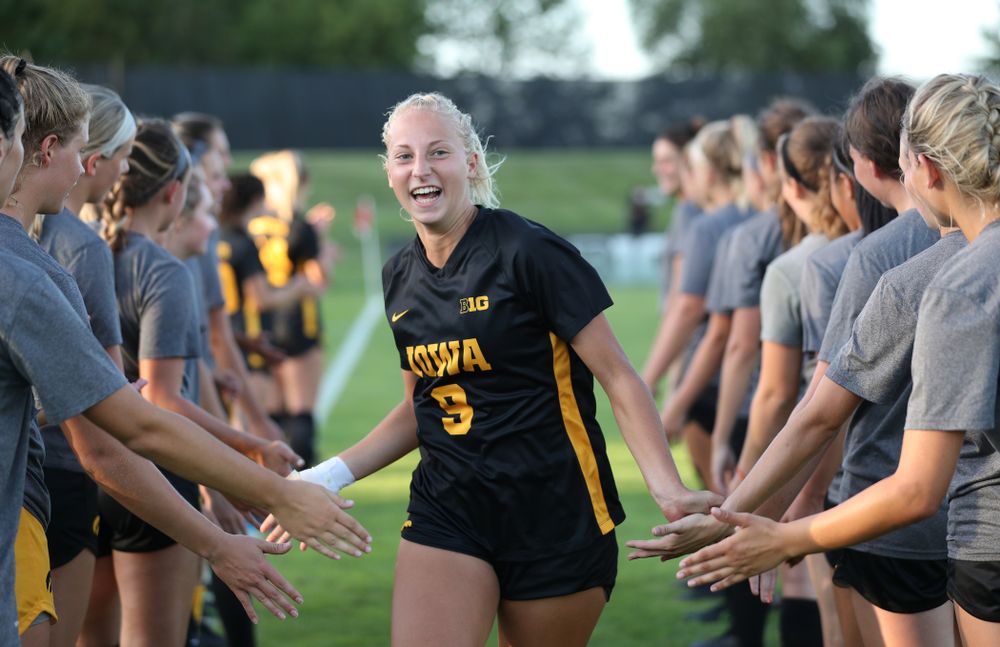 Iowa Hawkeyes defender Samantha Cary (9) against Western Michigan Thursday, August 22, 2019 at the Iowa Soccer Complex. (Brian Ray/hawkeyesports.com)