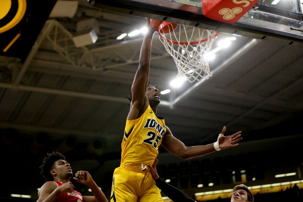 Iowa Hawkeyes forward Tyler Cook (25) against the Wisconsin Badgers Friday, November 30, 2018 at Carver-Hawkeye Arena. (Brian Ray/hawkeyesports.com)