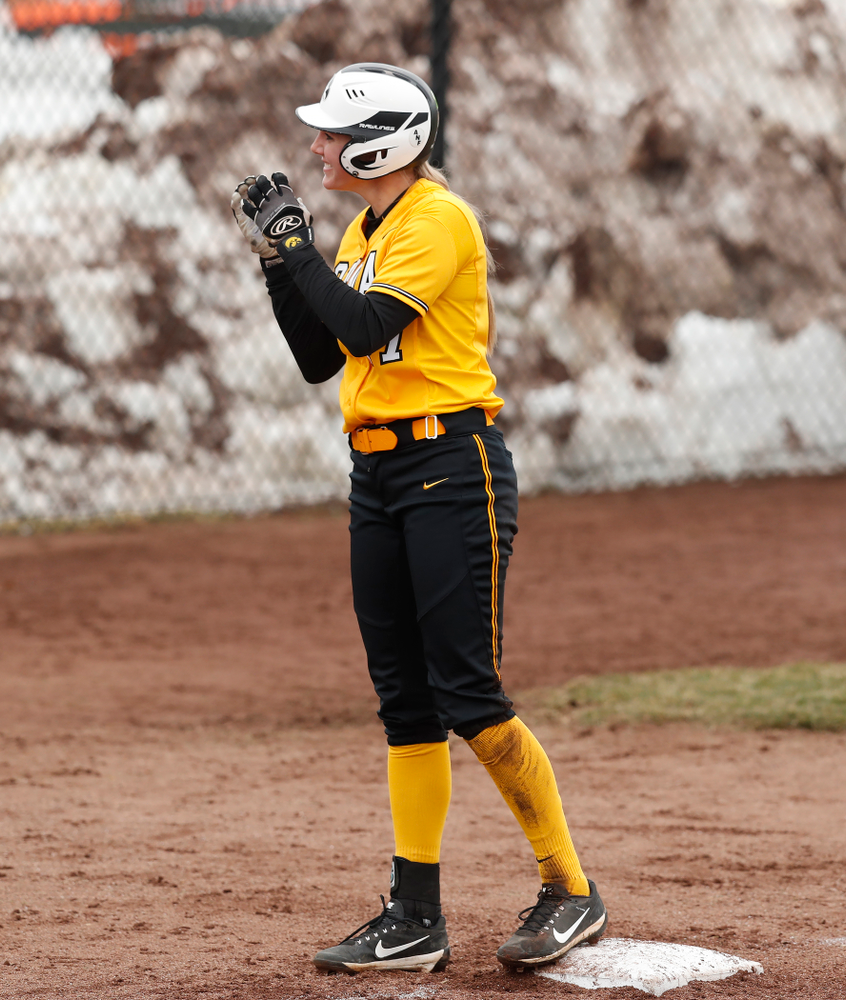 Iowa Hawkeyes outfielder Allie Wood (17) against UW Green Bay Tuesday, March 27, 2018 at Bob Pearl Field. (Brian Ray/hawkeyesports.com)