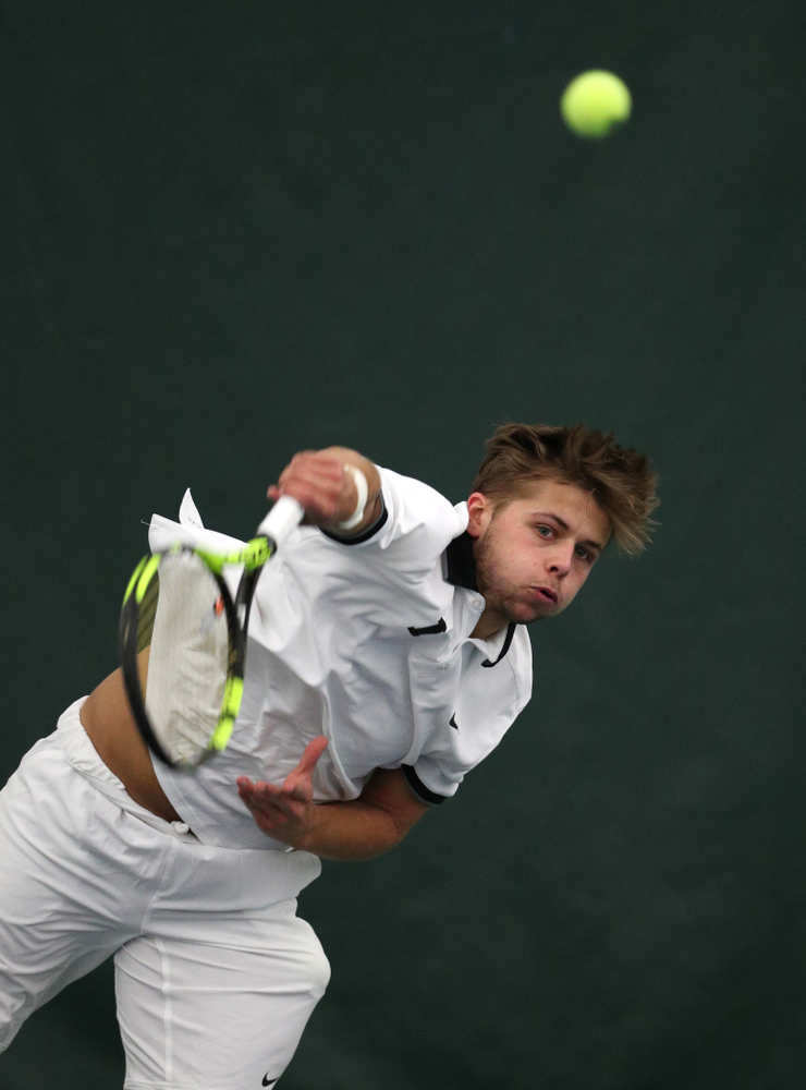 Iowa's Will Davies against North Dakota Friday, January 25, 2019 at the Hawkeye Tennis and Recreation Complex. (Brian Ray/hawkeyesports.com)