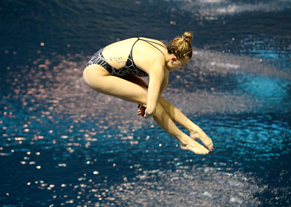 Iowa’s Samantha Tamborski competes in the women’s 1 meter diving preliminary event during the 2020 Women’s Big Ten Swimming and Diving Championships at the Campus Recreation and Wellness Center in Iowa City on Thursday, February 20, 2020. (Stephen Mally/hawkeyesports.com)
