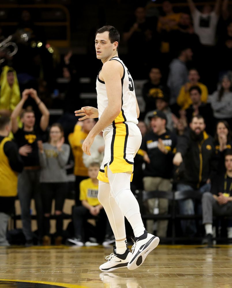Iowa Hawkeyes forward Ryan Kriener (15) against the Michigan Wolverines Friday, January 17, 2020 at Carver-Hawkeye Arena. (Brian Ray/hawkeyesports.com)