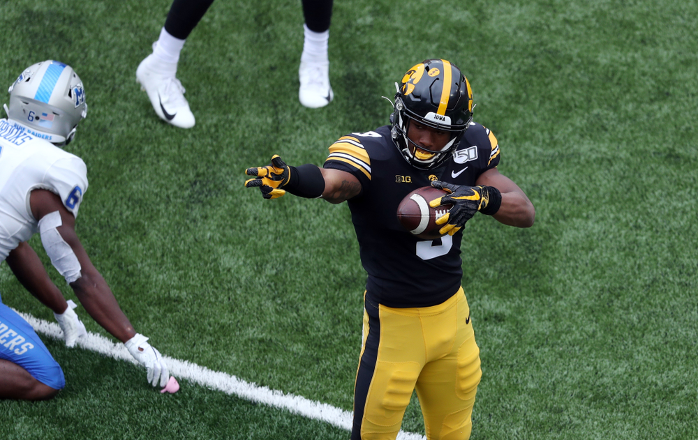 Iowa Hawkeyes wide receiver Tyrone Tracy Jr. (3) signals for a first down against Middle Tennessee State Saturday, September 28, 2019 at Kinnick Stadium. (Brian Ray/hawkeyesports.com)
