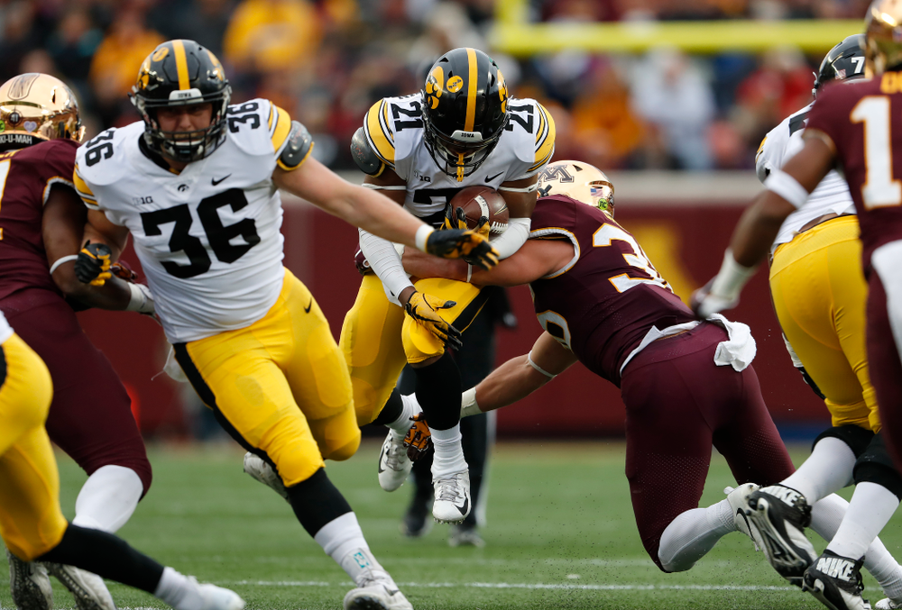Iowa Hawkeyes running back Ivory Kelly-Martin (21) against the Minnesota Golden Gophers Saturday, October 6, 2018 at TCF Bank Stadium. (Brian Ray/hawkeyesports.com)
