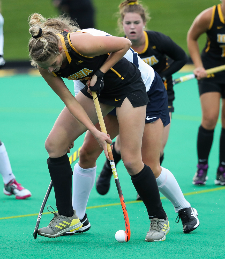 Iowa Hawkeyes midfielder Ellie Holley (7) fights for possession during a game against No. 6 Penn State at Grant Field on October 12, 2018. (Tork Mason/hawkeyesports.com)