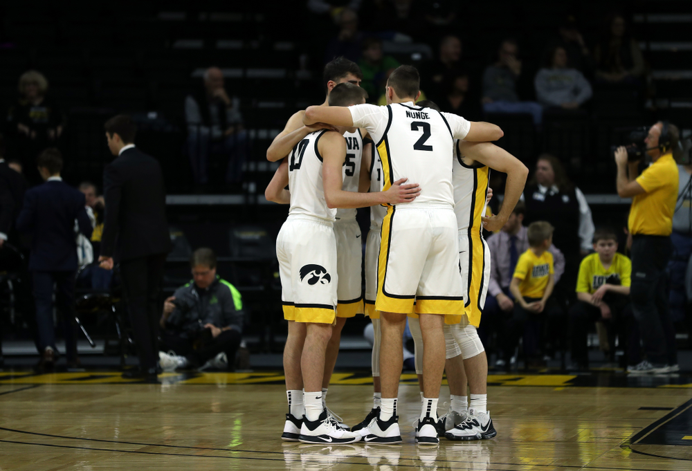 The Iowa Hawkeyes against North Florida Thursday, November 21, 2019 at Carver-Hawkeye Arena. (Brian Ray/hawkeyesports.com)