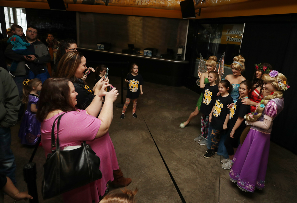 Princess and Heroes night against Illinois Saturday, February 16, 2019 at Carver-Hawkeye Arena. (Brian Ray/hawkeyesports.com)