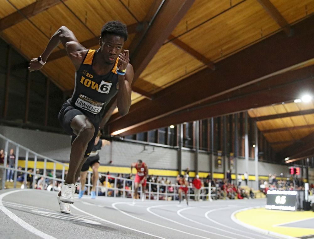 Iowa’s Wayne Lawrence Jr. runs the men’s 600 meter run premier event during the Larry Wieczorek Invitational at the Recreation Building in Iowa City on Friday, January 17, 2020. Lawrence Jr. set a school record with a time of 1:16.55. (Stephen Mally/hawkeyesports.com)