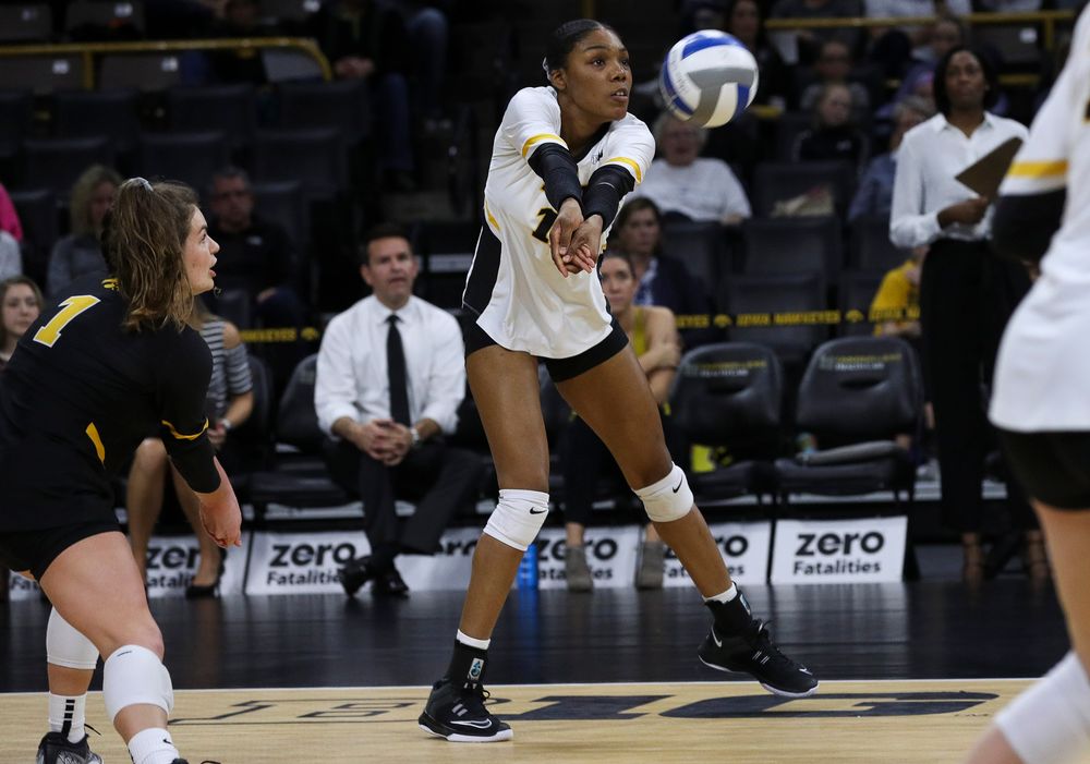 Iowa Hawkeyes outside hitter Taylor Louis (16) bumps the ball during a match against Penn State at Carver-Hawkeye Arena on November 3, 2018. (Tork Mason/hawkeyesports.com)