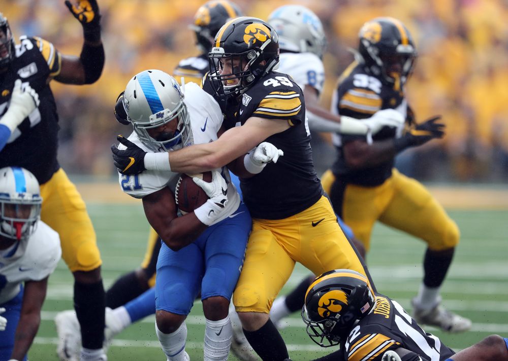 Iowa Hawkeyes linebacker Nick Niemann (49) against Middle Tennessee State Saturday, September 28, 2019 at Kinnick Stadium. (Brian Ray/hawkeyesports.com)