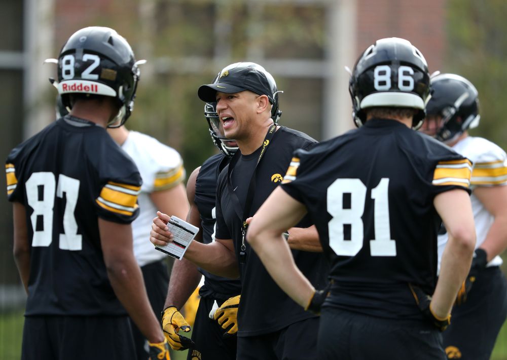Iowa Hawkeyes special teams coordinator LeVar Woods runs a drill during practice for the 2019 Outback Bowl Friday, December 28, 2018 at the University of Tampa. (Brian Ray/hawkeyesports.com)