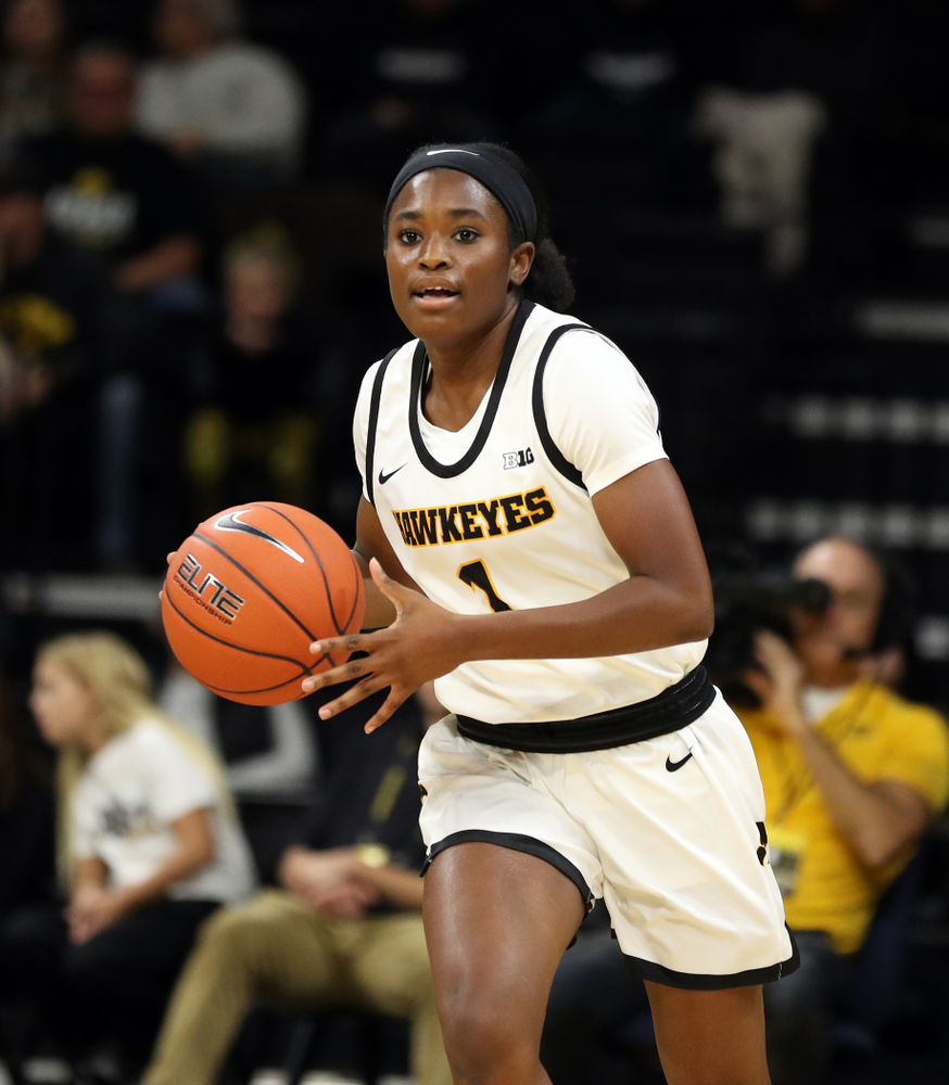 Iowa Hawkeyes guard Tomi Taiwo (1) against North Alabama Thursday, November 14, 2019 at Carver-Hawkeye Arena. (Brian Ray/hawkeyesports.com)