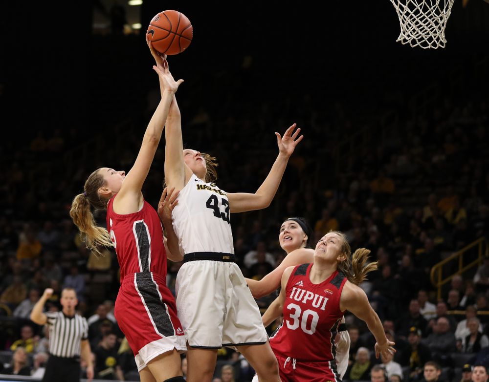 Iowa Hawkeyes forward Amanda Ollinger (43) against the IUPUI Jaguars Saturday, December 8, 2018 at Carver-Hawkeye Arena. (Brian Ray/hawkeyesports.com)