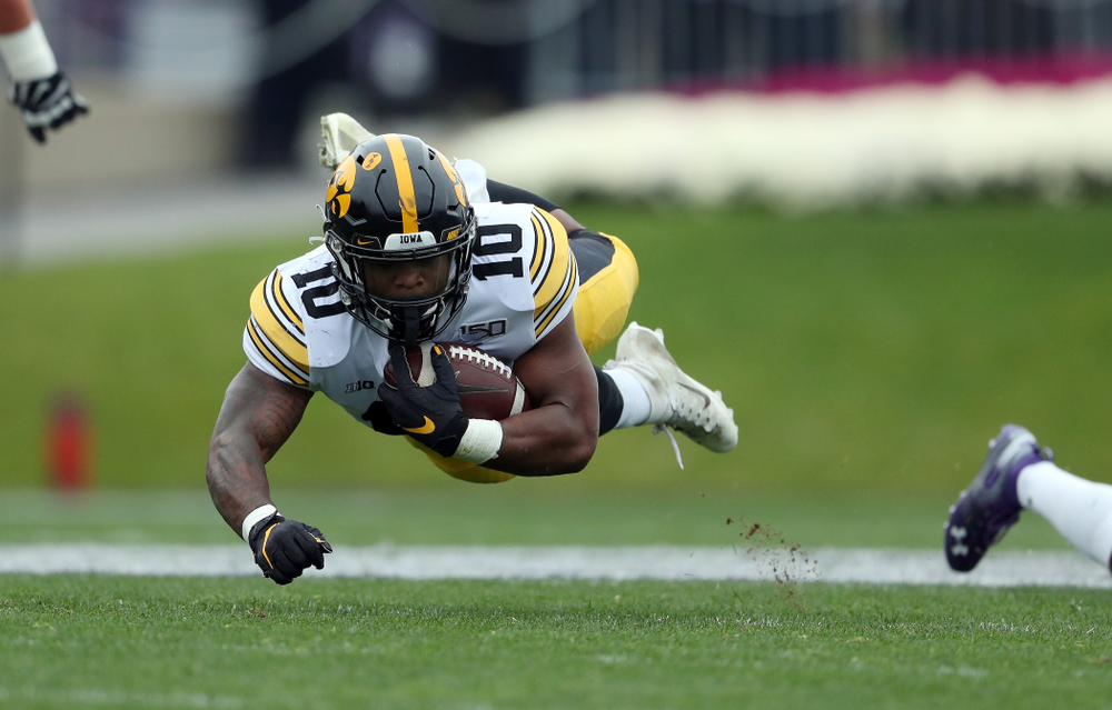 Iowa Hawkeyes running back Mekhi Sargent (10) against the Northwestern Wildcats Saturday, October 26, 2019 at Ryan Field in Evanston, Ill. (Brian Ray/hawkeyesports.com)