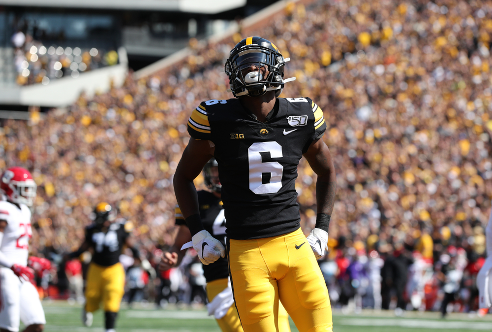 Iowa Hawkeyes wide receiver Ihmir Smith-Marsette (6) scores a touchdown against the Rutgers Scarlet Knights Saturday, September 7, 2019 at Kinnick Stadium. (Brian Ray/hawkeyesports.com)