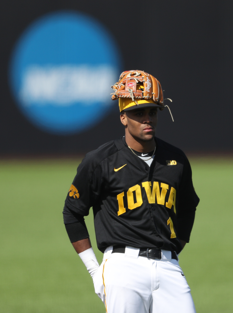 Iowa Hawkeyes infielder Lorenzo Elion (1) against California State Northridge Sunday, March 17, 2019 at Duane Banks Field. (Brian Ray/hawkeyesports.com)