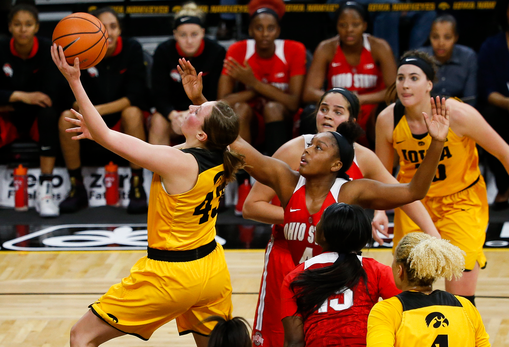 Iowa Hawkeyes forward Amanda Ollinger (43) goes up for a layup during a game against the Ohio State Buckeyes at Carver-Hawkeye Arena on January 25, 2018. (Tork Mason/hawkeyesports.com)