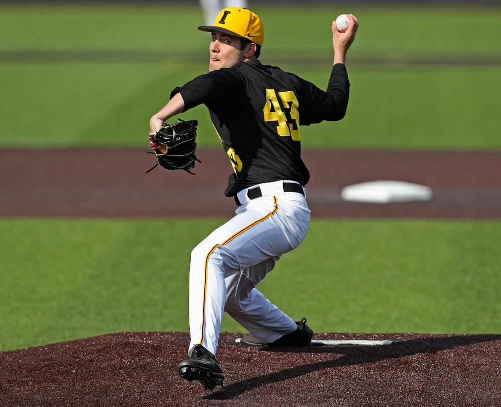 Iowa Hawkeyes pitcher Grant Leonard (43) delivers to the plate during the seventh inning of their game against Rutgers at Duane Banks Field in Iowa City on Saturday, Apr. 6, 2019. (Stephen Mally/hawkeyesports.com)