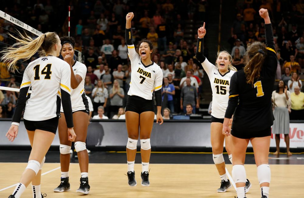 Iowa Hawkeyes middle blocker Amiya Jones (9), setter Gabrielle Orr (7), and defensive specialist Maddie Slagle (15) against Eastern Illinois Sunday, September 9, 2018 at Carver-Hawkeye Arena. (Brian Ray/hawkeyesports.com)