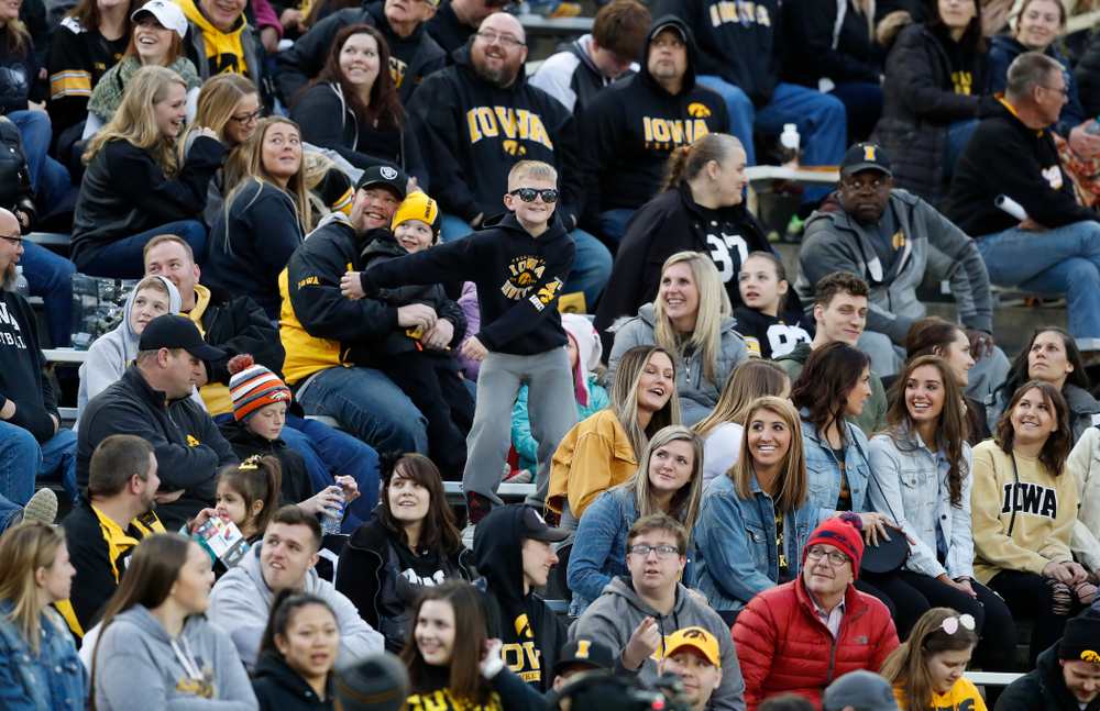 Fans of the Iowa Hawkeyes during the final spring practice Friday, April 20, 2018 at Kinnick Stadium. (Brian Ray/hawkeyesports.com)
