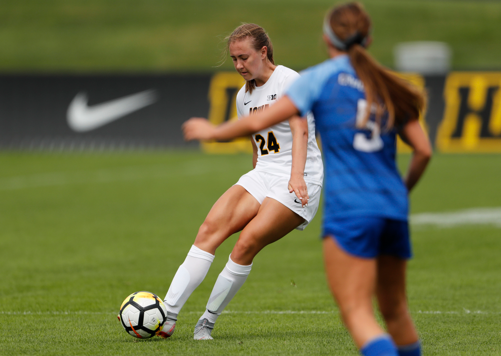 Iowa Hawkeyes Sara Wheaton (24) against the Creighton Bluejays Sunday, August 19, 2018 at the Iowa Soccer Complex. (Brian Ray/hawkeyesports.com)