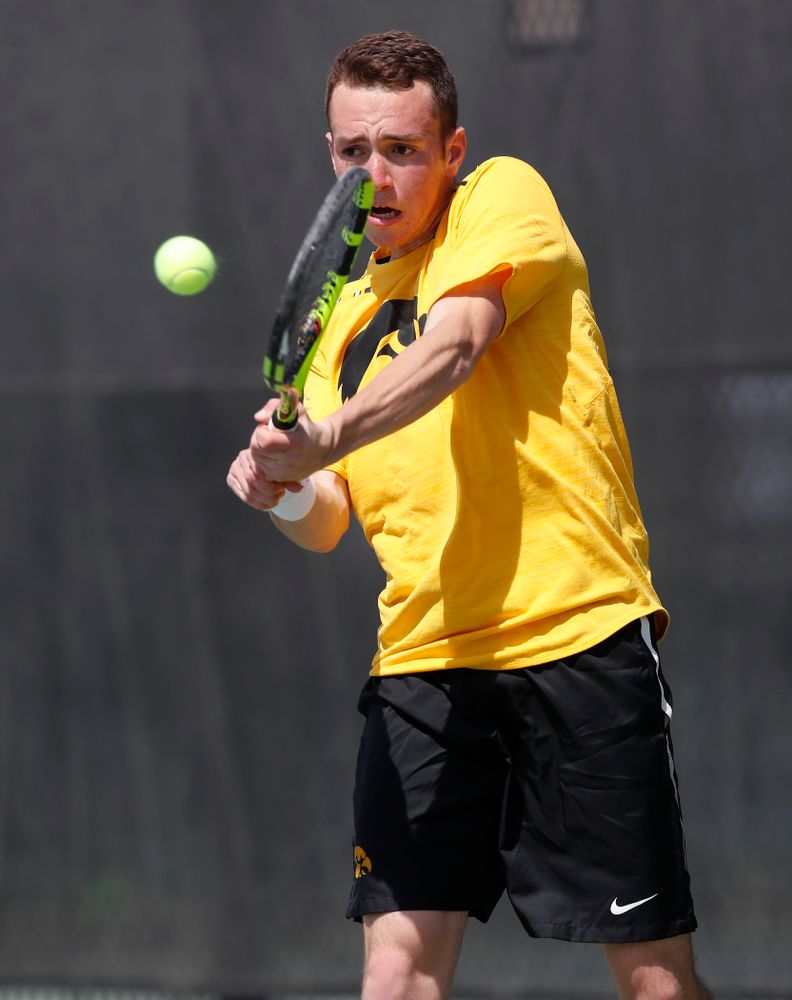 Kareem Allaf against Northwestern in the first round of the 2018 Big Ten Men's Tennis Tournament Thursday, April 26, 2018 at the Hawkeye Tennis and Recreation Complex. (Brian Ray/hawkeyesports.com)