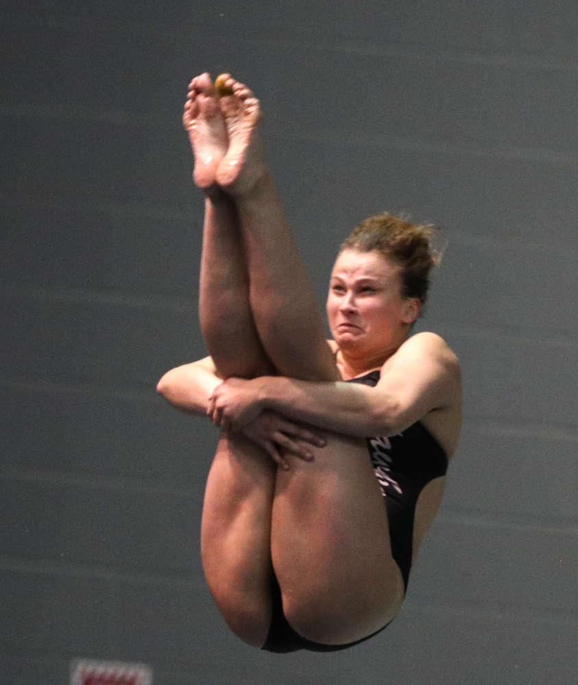 Iowa's Claire Park competes on the 3-meter springboard against the Iowa State Cyclones in the Iowa Corn Cy-Hawk Series Friday, December 7, 2018 at at the Campus Recreation and Wellness Center. (Brian Ray/hawkeyesports.com)