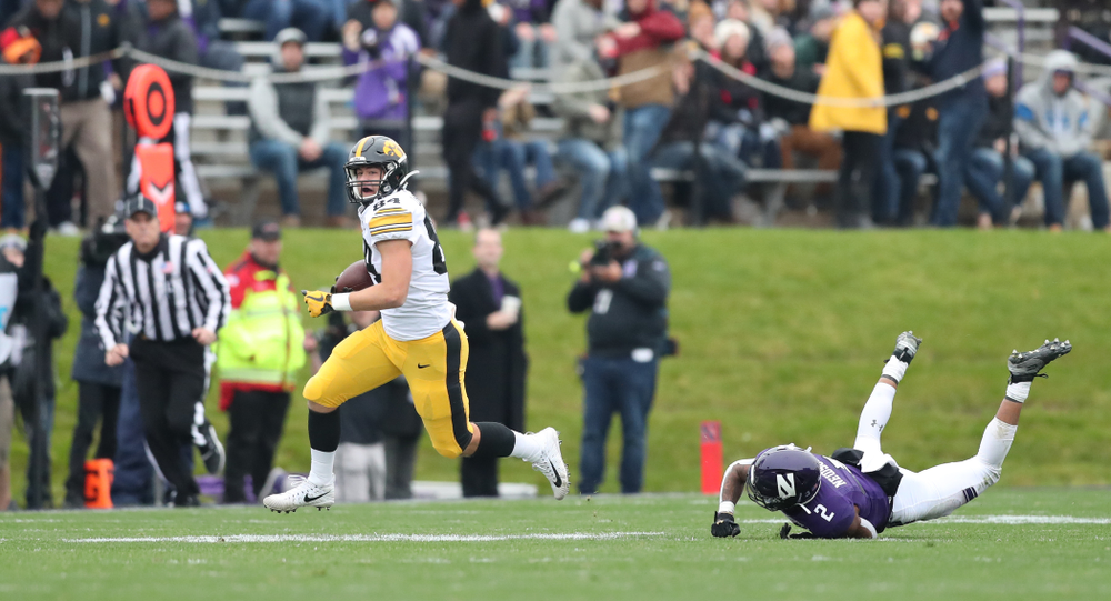 Iowa Hawkeyes tight end Sam LaPorta (84) against the Northwestern Wildcats Saturday, September 28, 2019 at Kinnick Stadium. (Max Allen/hawkeyesports.com)