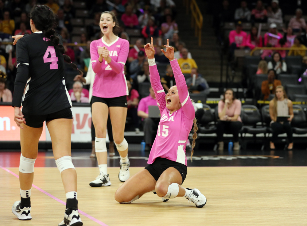 Iowa Hawkeyes defensive specialist Maddie Slagle (15) against the Michigan Wolverines Friday, October 11, 2019 at Carver-Hawkeye Arena.(Brian Ray/hawkeyesports.com)