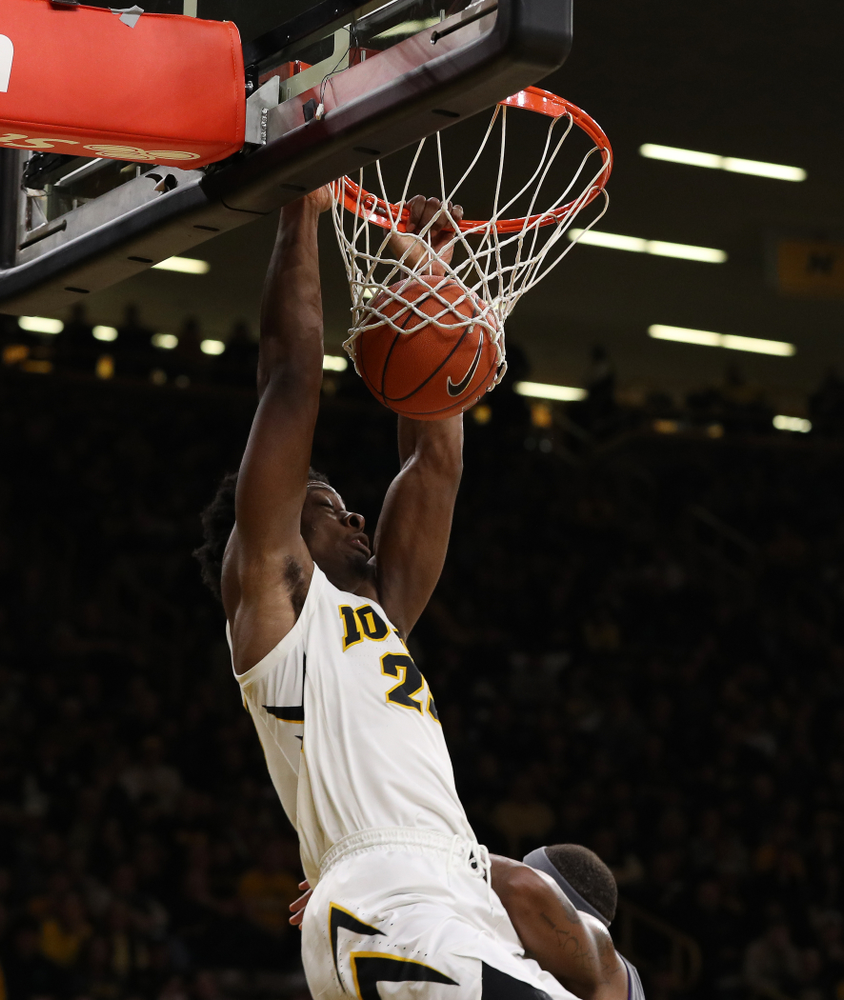 Iowa Hawkeyes forward Tyler Cook (25) against the Northwestern Wildcats Sunday, February 10, 2019 at Carver-Hawkeye Arena. (Brian Ray/hawkeyesports.com)
