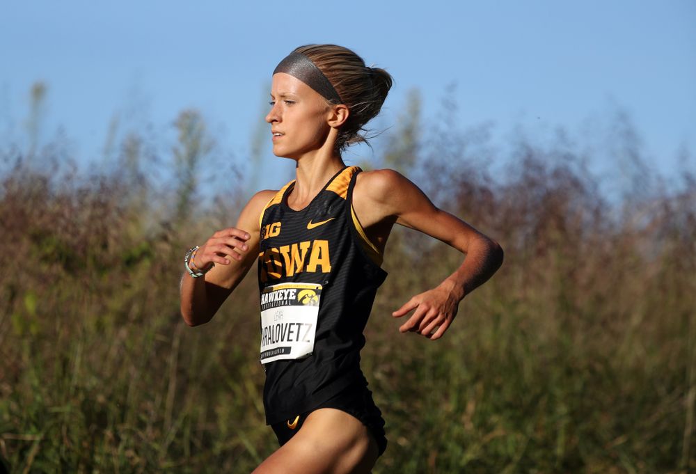 IowaÕs Leah Kralovetz runs in the 2019 Hawkeye Invitational Friday, September 6, 2019 at the Ashton Cross Country Course. (Brian Ray/hawkeyesports.com)
