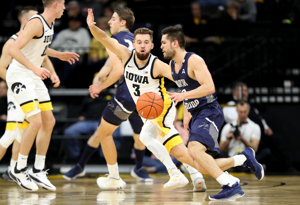 Iowa Hawkeyes guard Jordan Bohannon (3) against North Florida Thursday, November 21, 2019 at Carver-Hawkeye Arena. (Brian Ray/hawkeyesports.com)