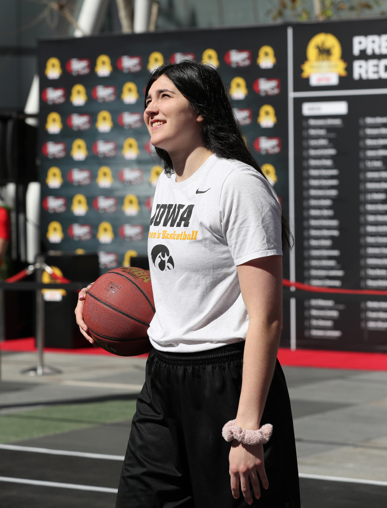 Wbb Megan Gustafson At The Wooden Award Page 7251 University Of Iowa Athletics