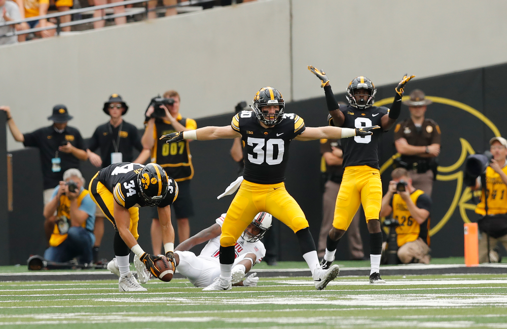 Iowa Hawkeyes defensive back Jake Gervase (30) against the Northern Illinois Huskies Saturday, September 1, 2018 at Kinnick Stadium. (Brian Ray/hawkeyesports.com)