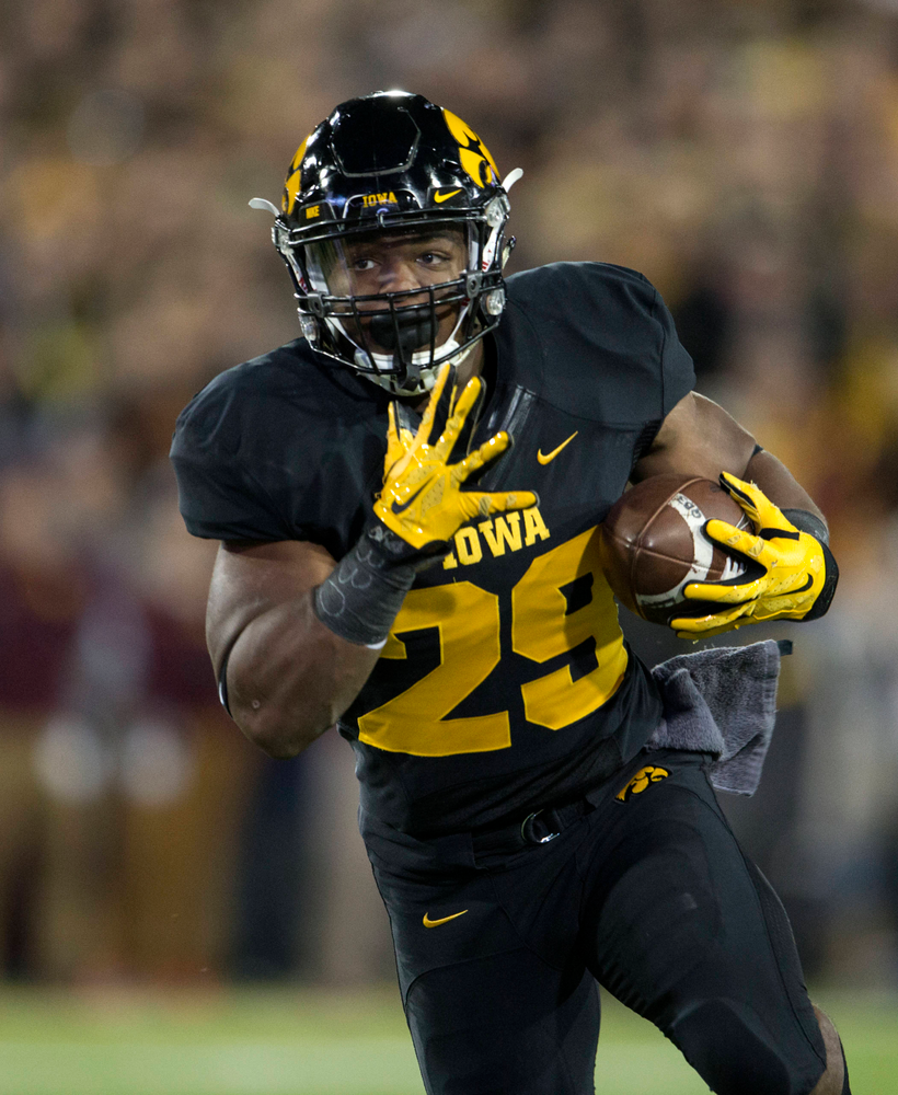 The Iowa Hawkeyes Defeat Minnesota 40 35 Page 248 University