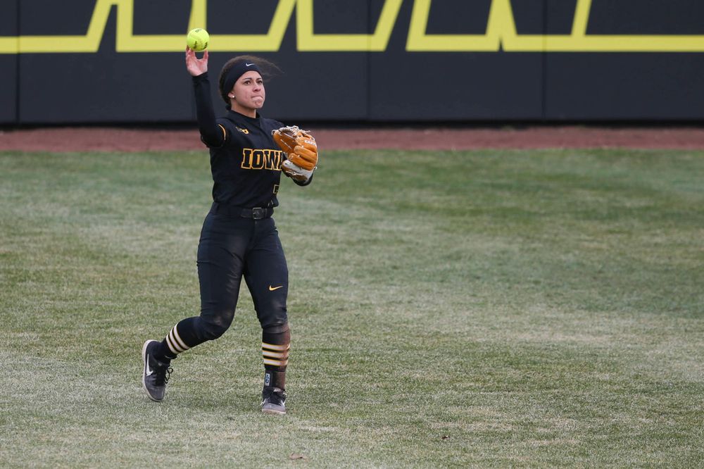 Iowa outfielder Lea Thompson (7) at game 2 vs Northwestern on Saturday, March 30, 2019 at Bob Pearl Field. (Lily Smith/hawkeyesports.com)