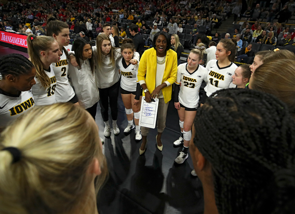 Iowa head coach Vicki Brown talks with her team before their match against Nebraska at Carver-Hawkeye Arena in Iowa City on Saturday, Nov 9, 2019. (Stephen Mally/hawkeyesports.com)