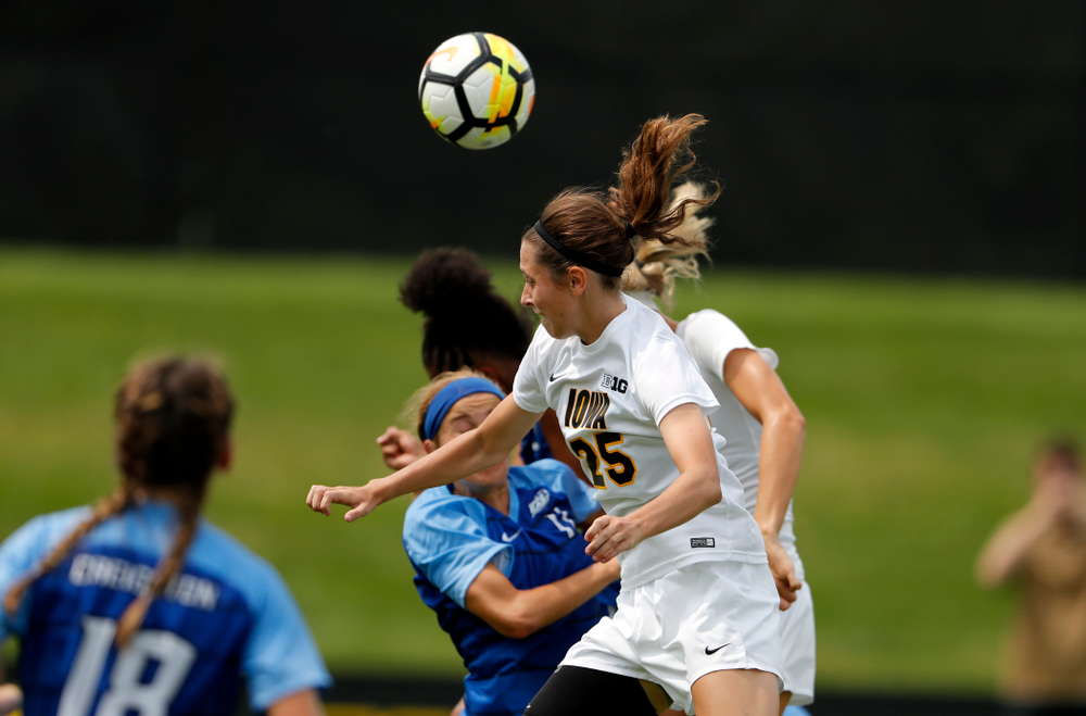Iowa Hawkeyes Josie Durr (25) against the Creighton Bluejays Sunday, August 19, 2018 at the Iowa Soccer Complex. (Brian Ray/hawkeyesports.com)