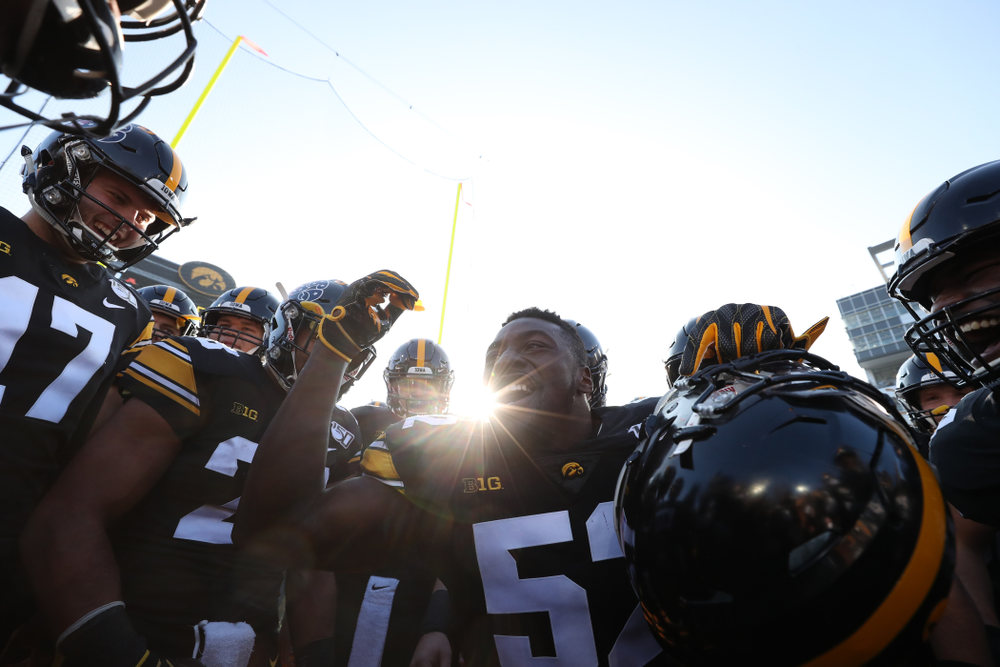Iowa Hawkeyes linebacker Amani Jones (52) against Minnesota Saturday, September 28, 2019 at Kinnick Stadium. (Max Allen/hawkeyesports.com)