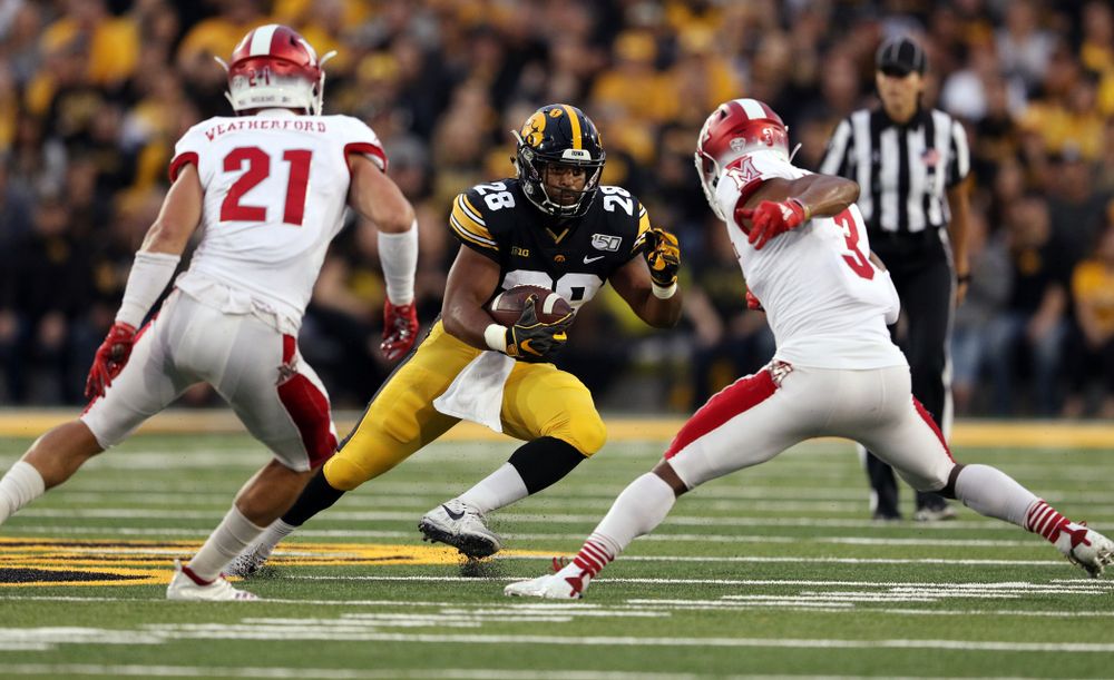 Iowa Hawkeyes running back Toren Young (28) against the Miami RedHawks Saturday, August 31, 2019 at Kinnick Stadium in Iowa City. (Brian Ray/hawkeyesports.com)