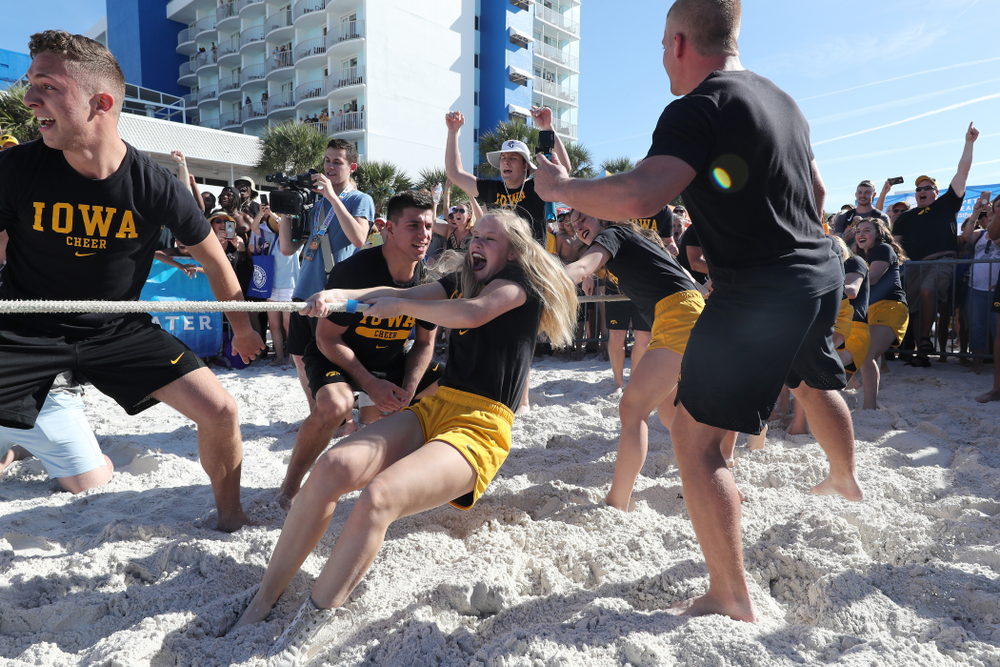 The Iowa Spirit Squad competes in a tug-o-war against Mississippi State during the Outback Bowl Beach Day Sunday, December 30, 2018 at Clearwater Beach. (Brian Ray/hawkeyesports.com)