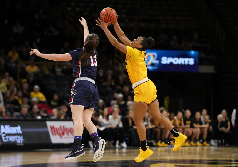Iowa Hawkeyes guard Alexis Sevillian (5) against the Robert Morris Colonials Sunday, December 2, 2018 at Carver-Hawkeye Arena. (Brian Ray/hawkeyesports.com)