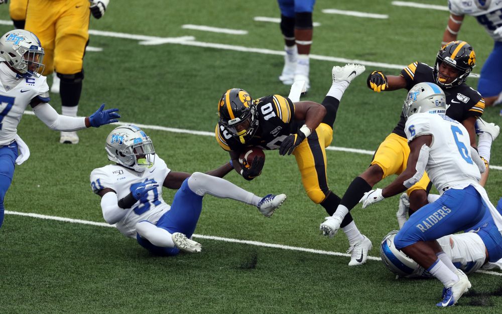 Iowa Hawkeyes running back Mekhi Sargent (10) against Middle Tennessee State Saturday, September 28, 2019 at Kinnick Stadium. (Brian Ray/hawkeyesports.com)