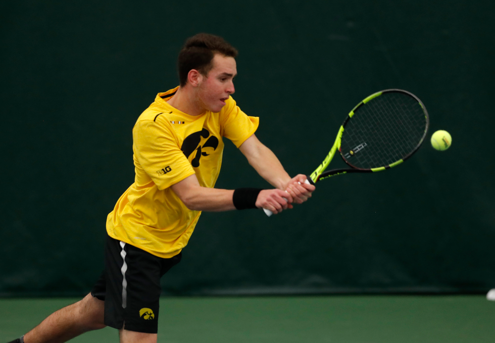 Kareem Allaf against the Illinois Fighting Illini Saturday, March 31, 2018 at Hawkeye Tennis and Recreation Center. (Brian Ray/hawkeyesports.com)