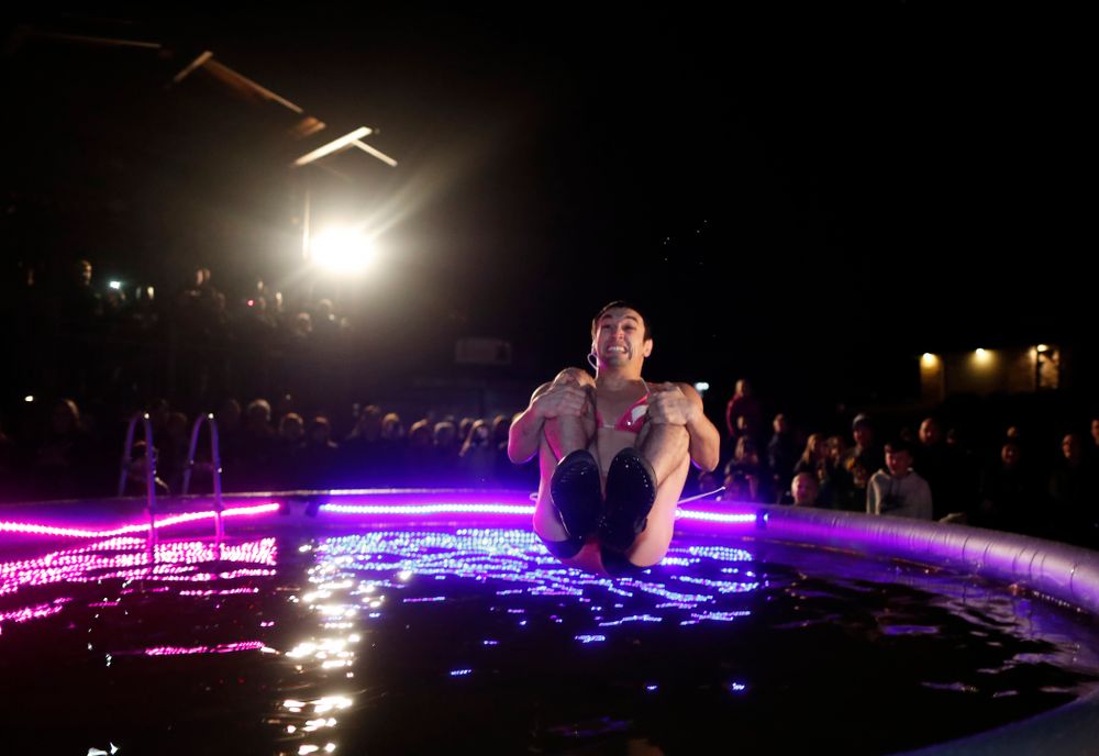 The Hawkeye Wrestling Club Arctic Plunge Saturday, January 27, 2018 at Brown Dear Golf Course in Coralville. (Brian Ray/hawkeyesports.com)