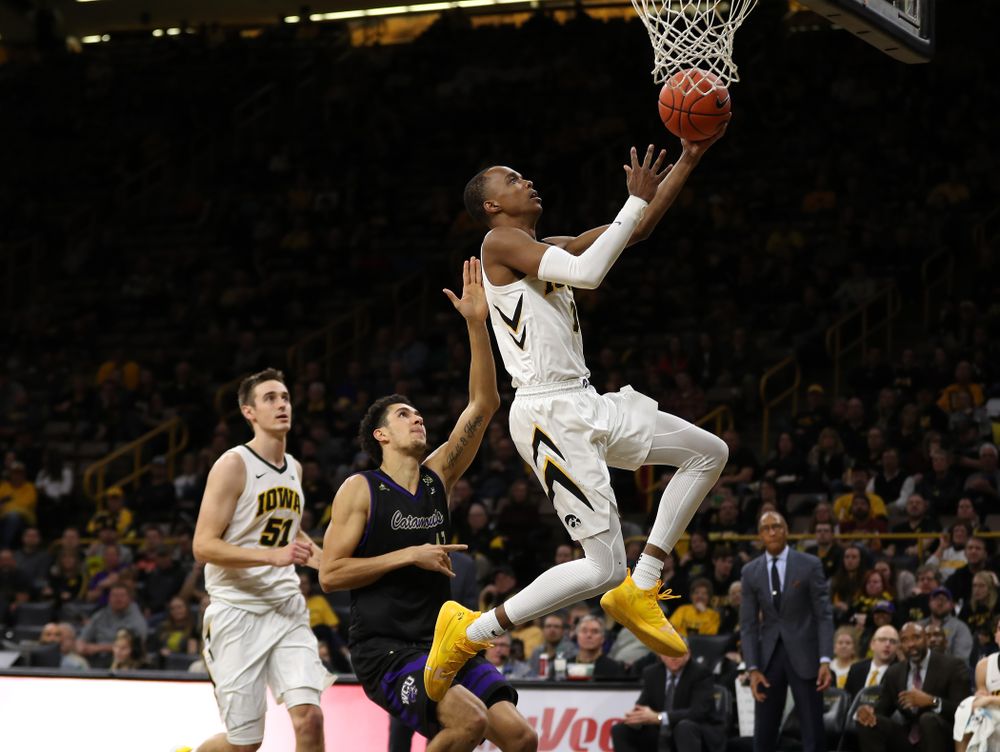 Iowa Hawkeyes guard Maishe Dailey (1) against the Western Carolina Catamounts Tuesday, December 18, 2018 at Carver-Hawkeye Arena. (Brian Ray/hawkeyesports.com)