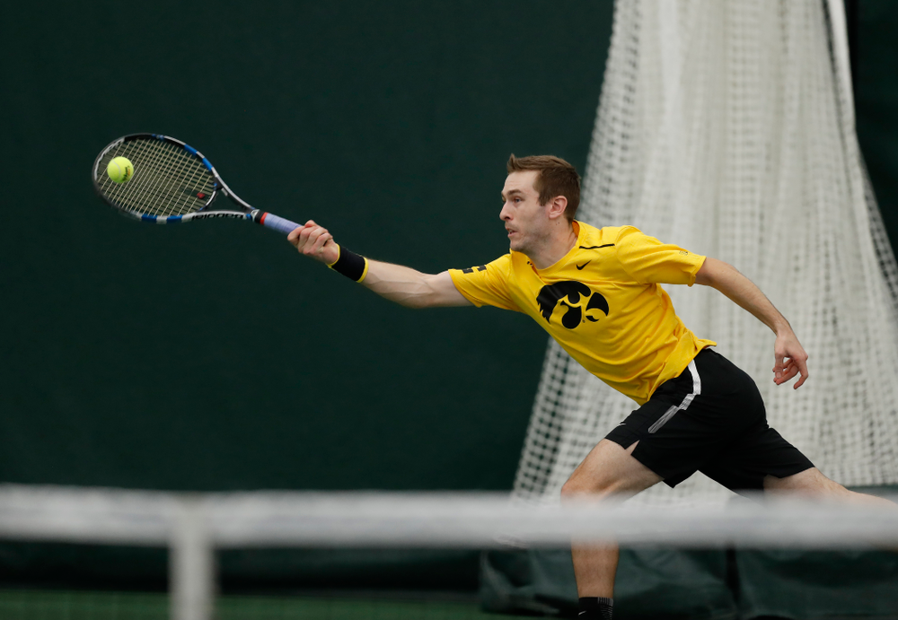 against the Illinois Fighting Illini Saturday, March 31, 2018 at Hawkeye Tennis and Recreation Center. (Brian Ray/hawkeyesports.com)