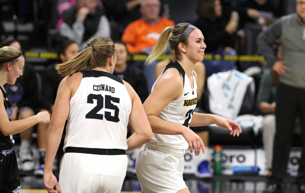 Iowa Hawkeyes forward Hannah Stewart (21) against Dakota Wesleyan University Tuesday, November 6, 2018 at Carver-Hawkeye Arena. (Brian Ray/hawkeyesports.com)